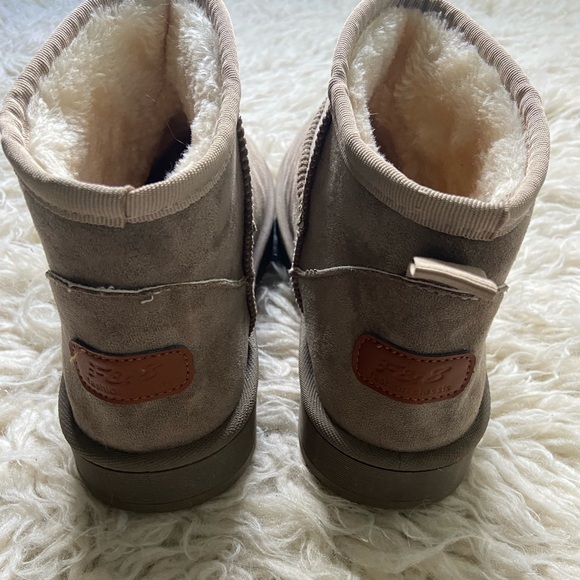 Platform Sherpa Lined Bootie - Picture 5 of 7